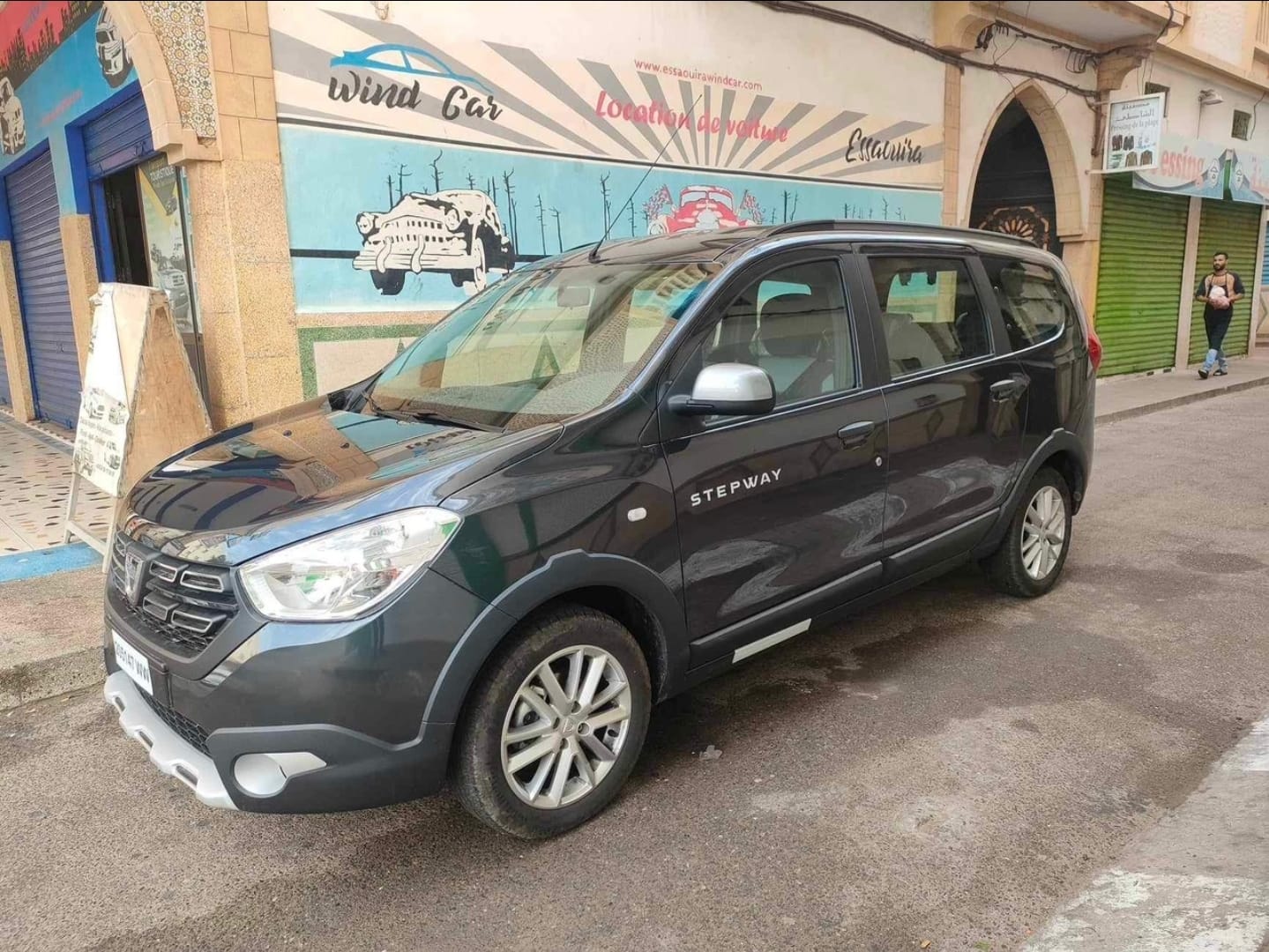 Photo de Dacia Lodgy — flotte Wind Car Essaouira
