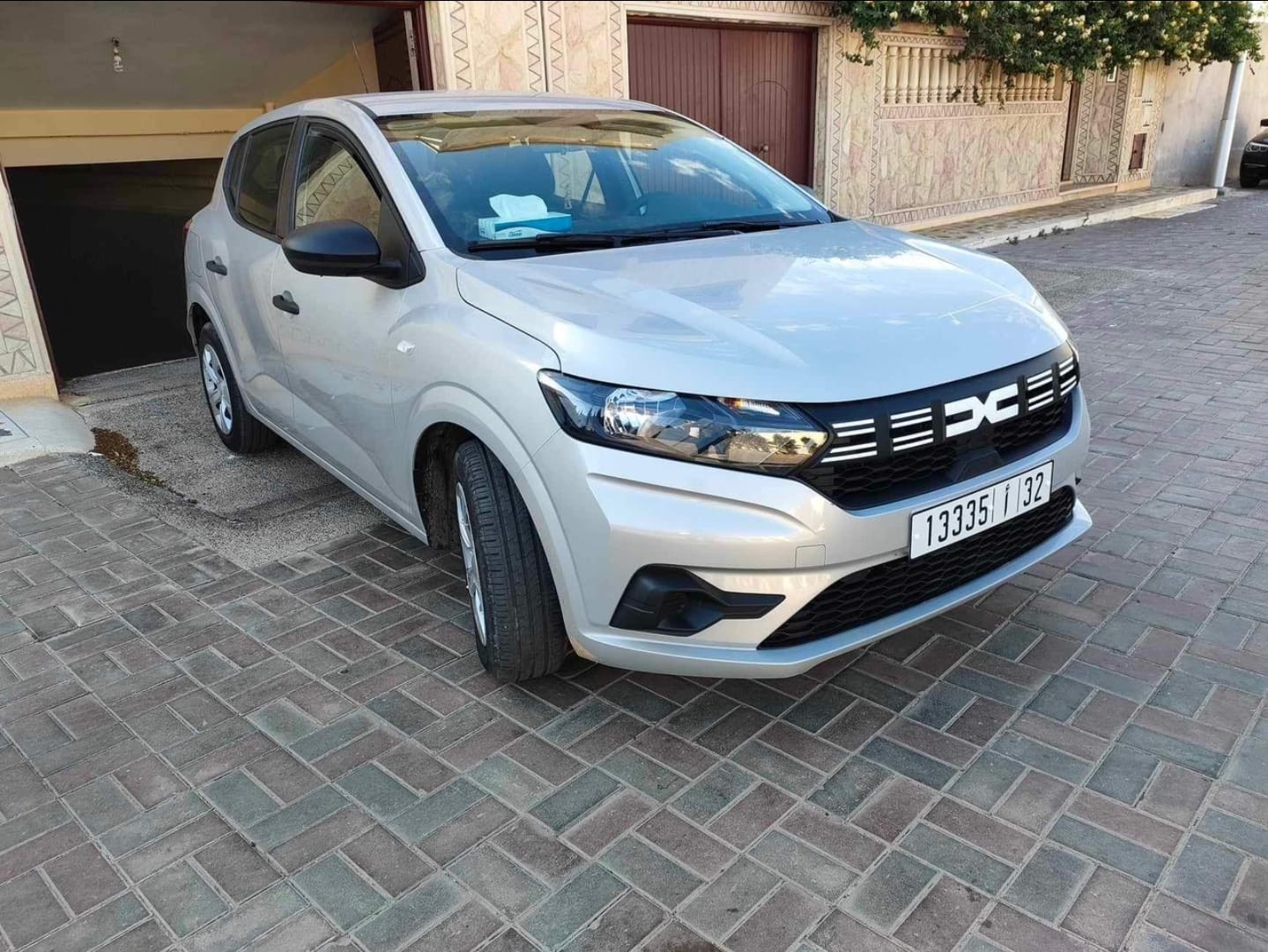 Photo de Dacia Sandero Stepway — flotte Wind Car Essaouira